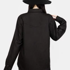 MET1 Demise Black Shirt