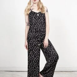 MET1 Clothing Hallow Pants