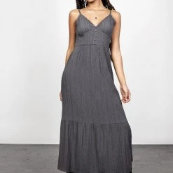LVT1 Women GUINEVERE TIERED GOWN
