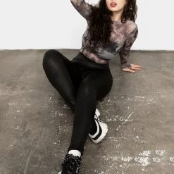 MET1 KURAKURA GRAPHIC LEGGINGS