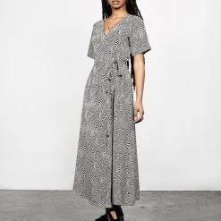 MET1 SUMMERS PRINTED WRAP DRESS