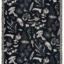 RUG1 EARTH MAGIC WOVEN BLANKET